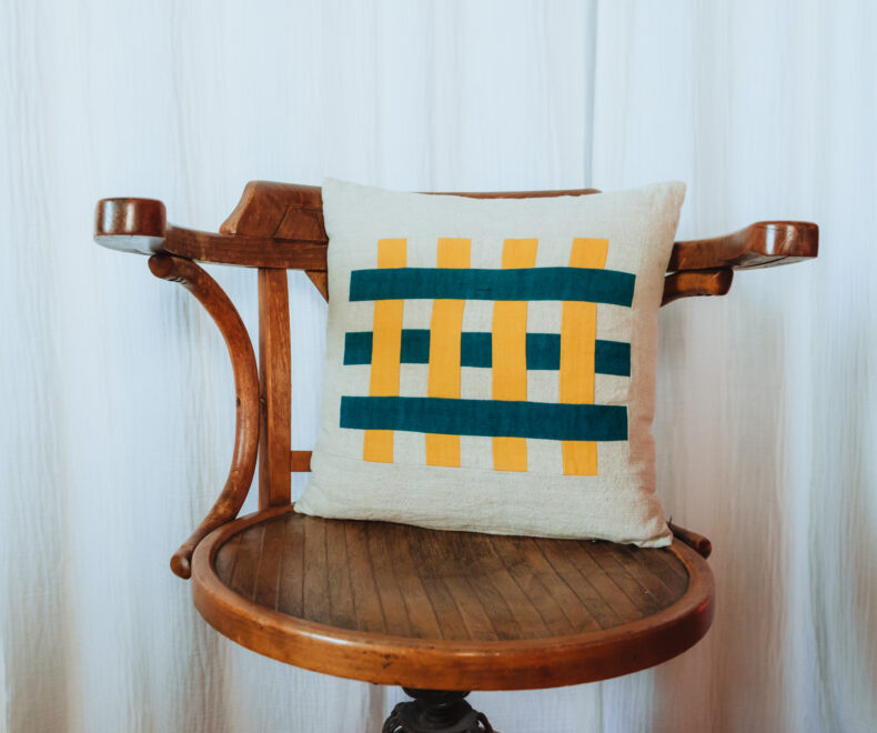 Coussin Quadrillé Carré Bleu et Jaune